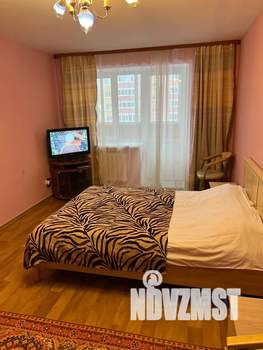 1-к квартира, посуточно, 43м2, 5/10 этаж