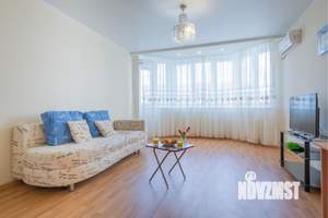 2-к квартира, посуточно, 57м2, 1/1 этаж