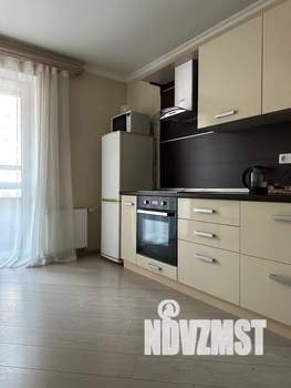 1-к квартира, посуточно, 37м2, 3/17 этаж