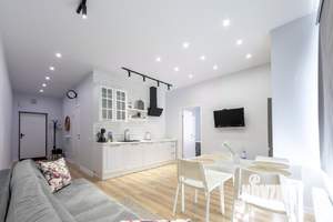 1-к квартира, посуточно, 45м2, 1/1 этаж