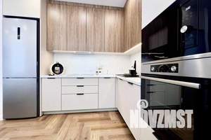 2-к квартира, посуточно, 56м2, 18/25 этаж