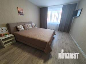 2-к квартира, посуточно, 67м2, 4/14 этаж