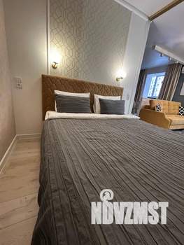 Студия квартира, посуточно, 34м2, 5/19 этаж