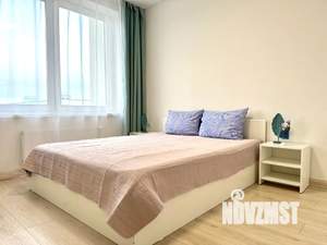 1-к квартира, посуточно, 40м2, 13/25 этаж