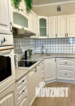 1-к квартира, посуточно, 38м2, 3/17 этаж