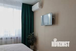 1-к квартира, посуточно, 38м2, 10/19 этаж