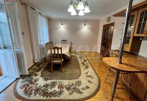 3-к квартира, на длительный срок, 150м2, 1/8 этаж