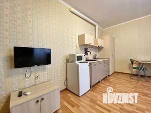 Студия квартира, посуточно, 35м2, 12/15 этаж