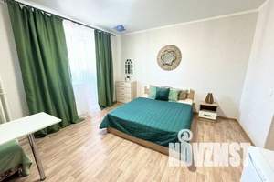 1-к квартира, посуточно, 28м2, 7/19 этаж