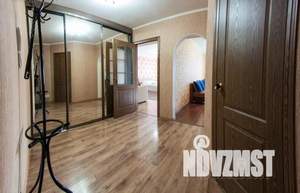 1-к квартира, посуточно, 54м2, 1/1 этаж