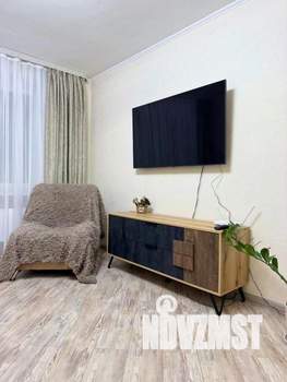 1-к квартира, посуточно, 42м2, 1/1 этаж