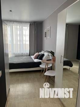 Студия квартира, посуточно, 30м2, 11/20 этаж