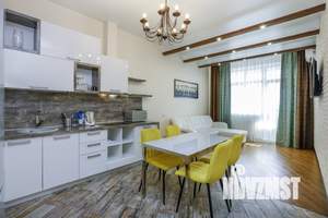 1-к квартира, посуточно, 67м2, 1/1 этаж