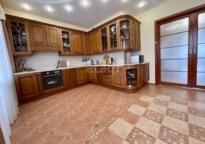 3-к квартира, на длительный срок, 146м2, 7/9 этаж