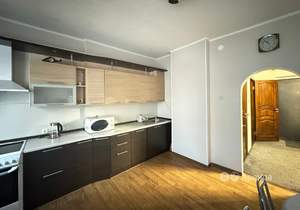 1-к квартира, на длительный срок, 56м2, 4/5 этаж