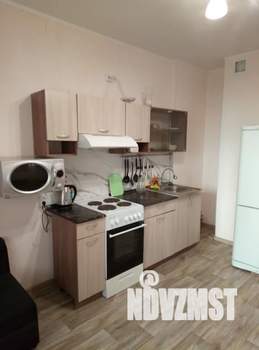 1-к квартира, посуточно, 42м2, 3/17 этаж