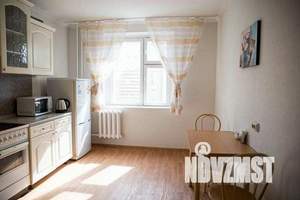 1-к квартира, посуточно, 43м2, 6/10 этаж