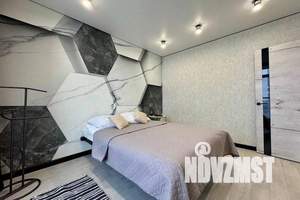 1-к квартира, посуточно, 35м2, 18/25 этаж