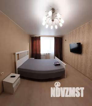 1-к квартира, посуточно, 36м2, 1/9 этаж