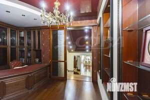 6-к квартира, на длительный срок, 240м2, 1/6 этаж