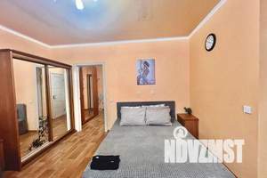 1-к квартира, посуточно, 38м2, 7/20 этаж