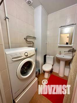 1-к квартира, посуточно, 26м2, 2/15 этаж