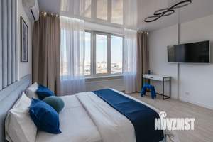 Студия квартира, посуточно, 35м2, 18/25 этаж