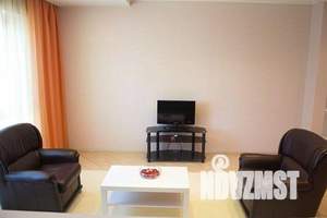 2-к квартира, посуточно, 60м2, 1/1 этаж