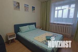 1-к квартира, посуточно, 35м2, 4/9 этаж