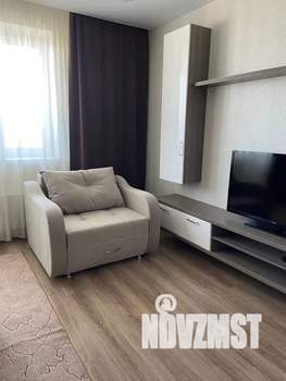 1-к квартира, посуточно, 42м2, 10/11 этаж