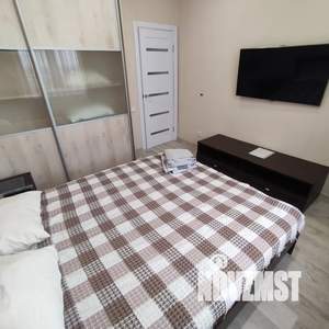 1-к квартира, посуточно, 40м2, 13/16 этаж
