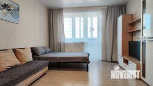 Студия квартира, посуточно, 34м2, 3/17 этаж