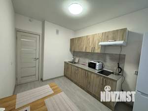 1-к квартира, посуточно, 38м2, 7/17 этаж