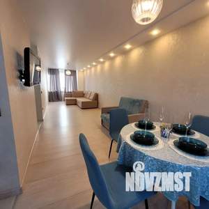 2-к квартира, посуточно, 60м2, 1/5 этаж