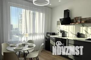 1-к квартира, посуточно, 40м2, 14/17 этаж