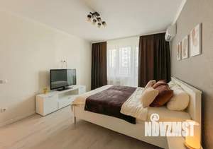 1-к квартира, посуточно, 40м2, 8/14 этаж