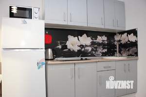 Студия квартира, посуточно, 35м2, 1/19 этаж