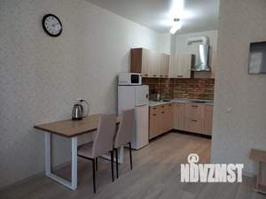 Студия квартира, посуточно, 32м2, 12/17 этаж