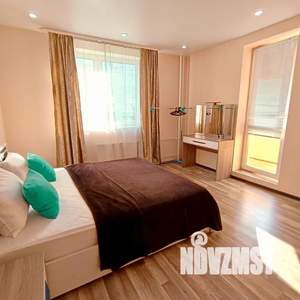 1-к квартира, посуточно, 57м2, 2/19 этаж