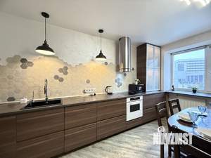 3-к квартира, посуточно, 90м2, 1/1 этаж