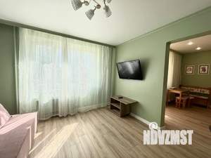 1-к квартира, посуточно, 42м2, 2/16 этаж