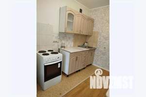 1-к квартира, посуточно, 35м2, 4/9 этаж