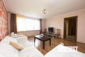 2-к квартира, посуточно, 60м2, 1/1 этаж