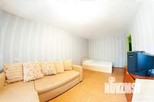 1-к квартира, посуточно, 36м2, 1/9 этаж