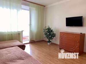 1-к квартира, посуточно, 70м2, 7/14 этаж