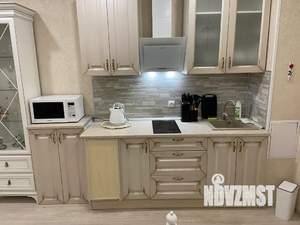 Студия квартира, посуточно, 36м2, 1/20 этаж