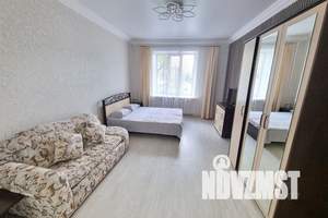 1-к квартира, посуточно, 50м2, 2/4 этаж