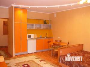 Студия квартира, посуточно, 42м2, 5/9 этаж