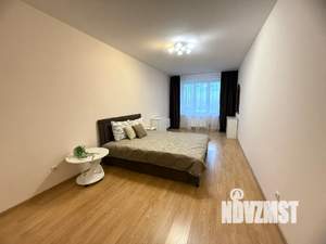 3-к квартира, посуточно, 65м2, 13/16 этаж