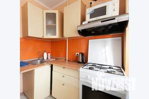 2-к квартира, посуточно, 45м2, 4/5 этаж